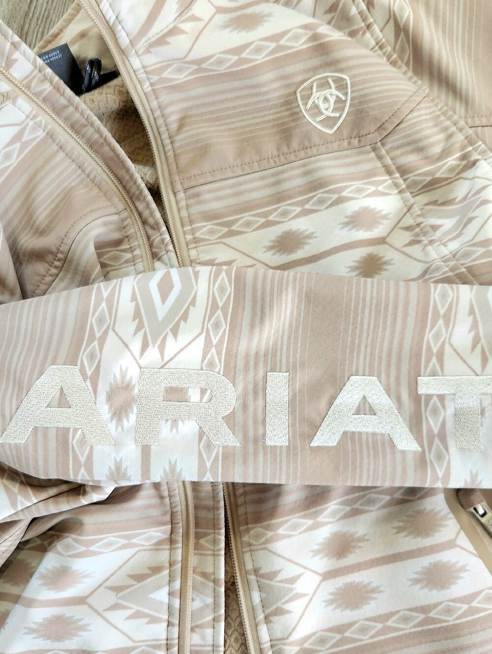 Ariat Tek New Team Southwestern Softshell Jacket Womens L Sahara Western Aztec - Picture 7 of 16